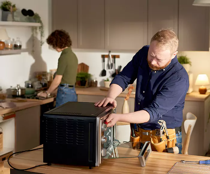 Top-Rated Oven Specialists: Your Certified Oven Repair Technician Crew in Dracut, MA