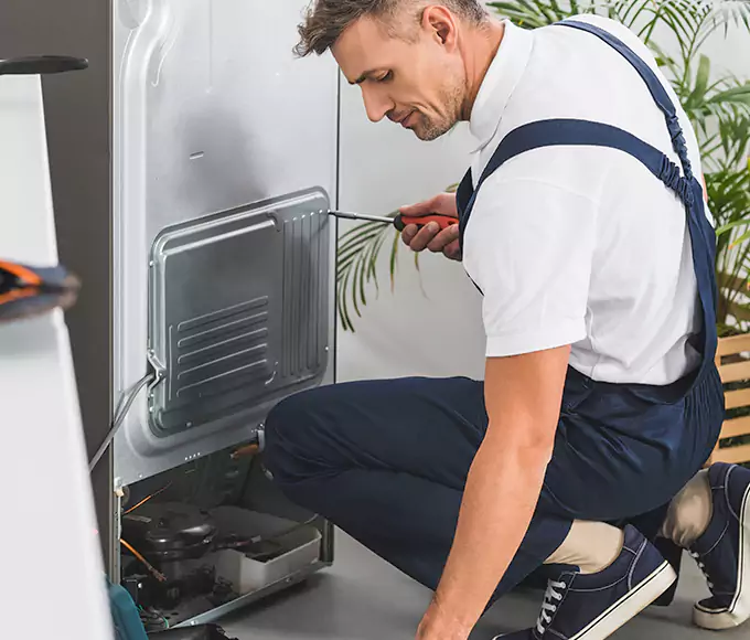 Why Dracut, MA Homeowners Rely on Dracut Appliance Pro for Every Mini Fridge Fix?